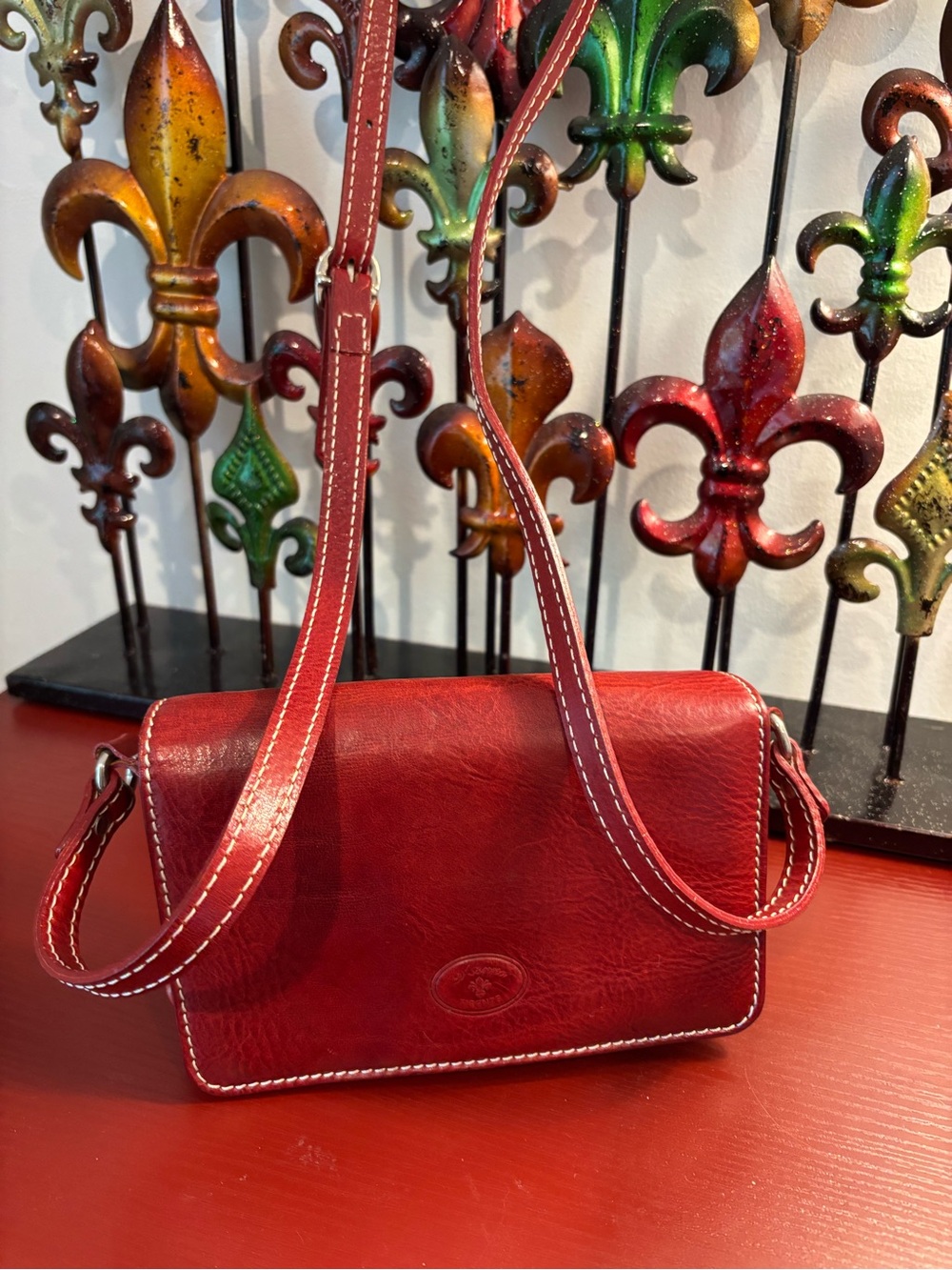 Handcrafted Red Leather Bag with Embossed Logo made in Florence , Italy
Firenze
